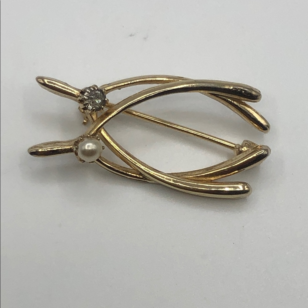 Elegant Double Wishbone Gold Brooch with Pearl and Crystal Accents